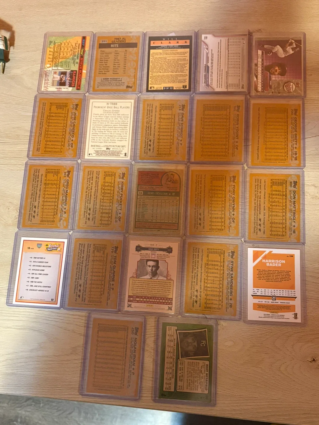 Vintage Baseball Cards Collection image indicator(2)