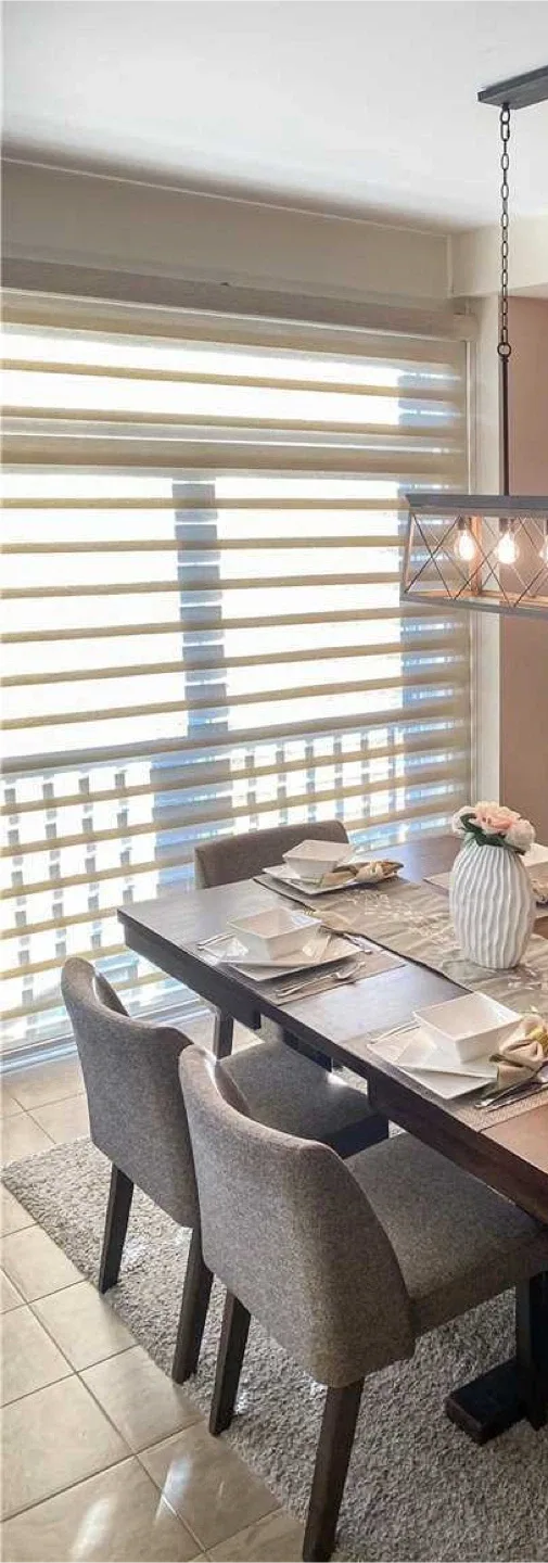 Dining Table with 6 Chairs image indicator(8)