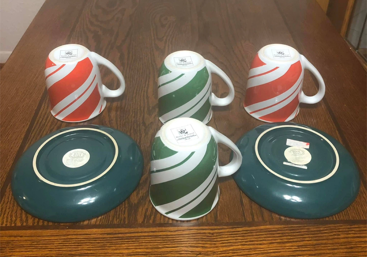 4 Tea Mug and 2 saucer Set - photo 2