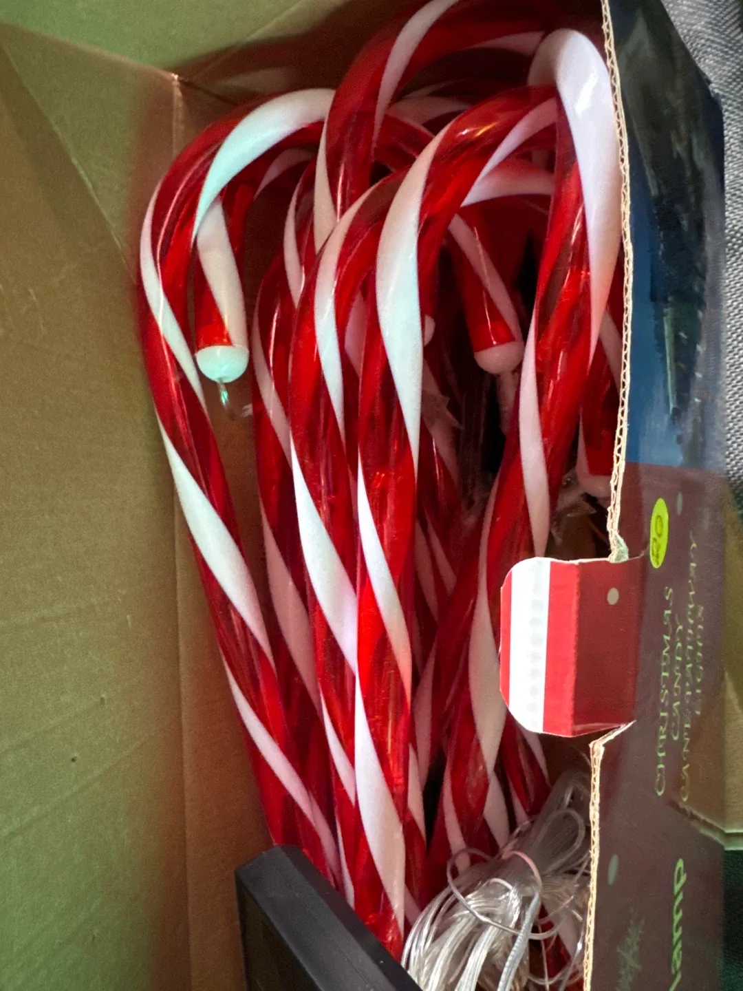 Christmas Candy Cane Pathway Lights thumbnail