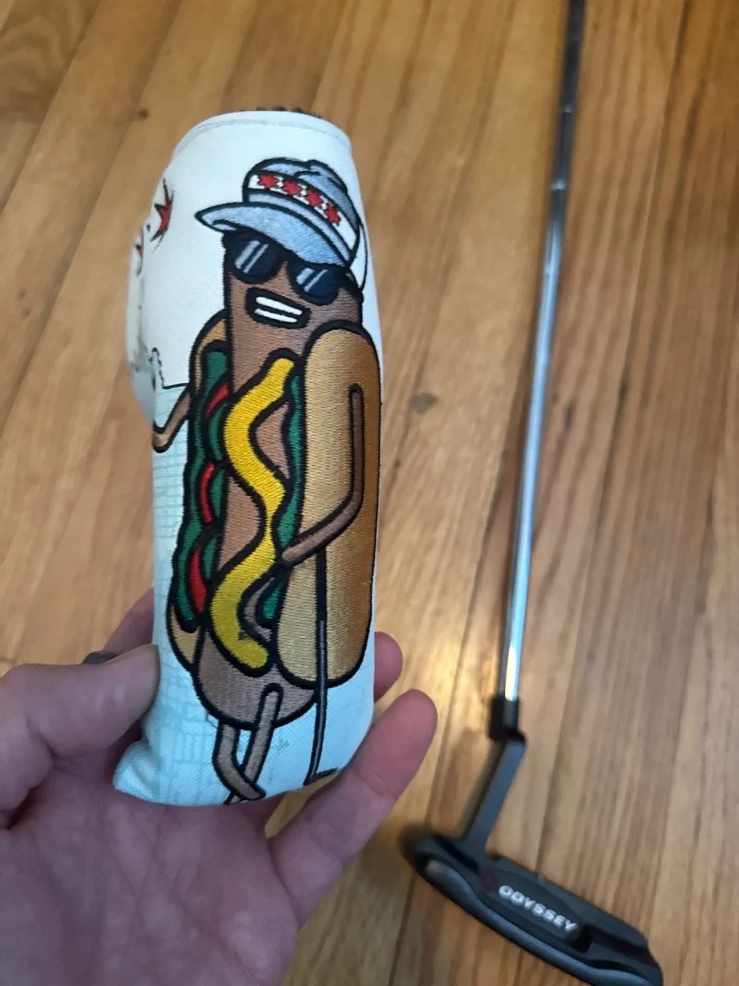 Odyssey White Hot Pro Putter with custom grip and cover image indicator(4)