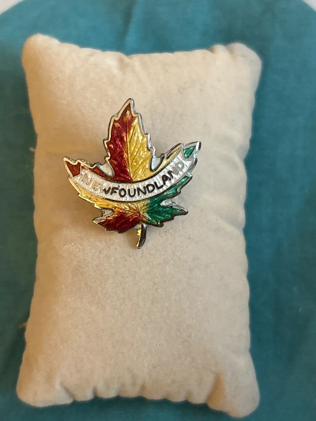 Vintage BM Co Sterling Silver Newfoundland Maple Leaf Pin image indicator(2)