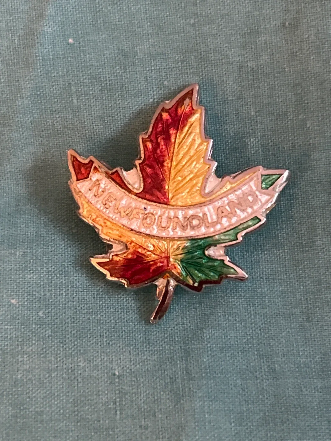 Vintage BM Co Sterling Silver Newfoundland Maple Leaf Pin image indicator(3)