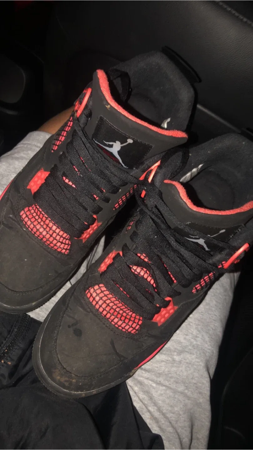 Jordan 4 Retro Red Thunder image indicator(8)