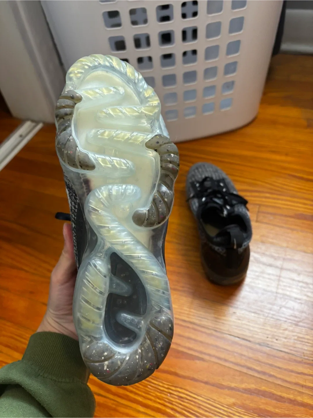 Nike Vapormax - $50 - size 8 - women’s image indicator(4)