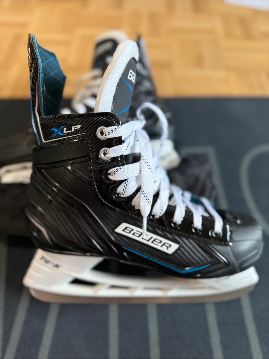 Bauer XLP Ice Hockey Skates. Size 7
