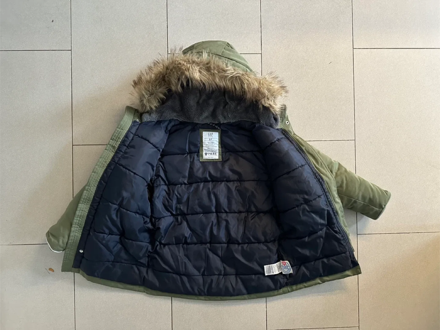 Gap Kids SP Olive Green Puffer Jacket image indicator(3)