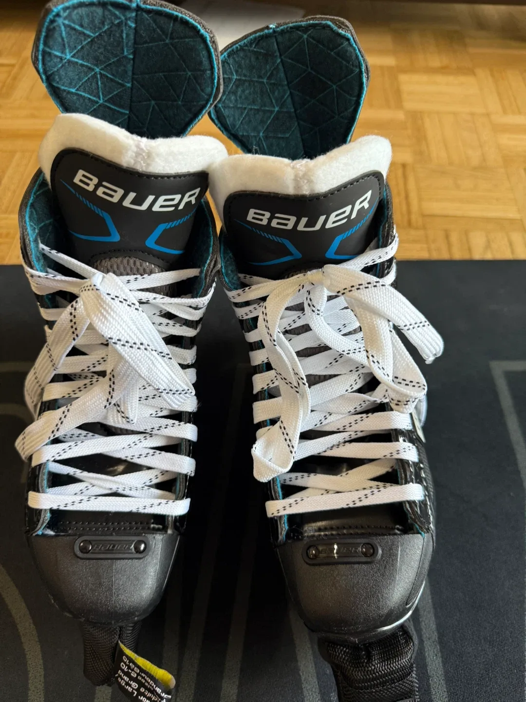 Bauer XLP Ice Hockey Skates - Size 4 image indicator(3)