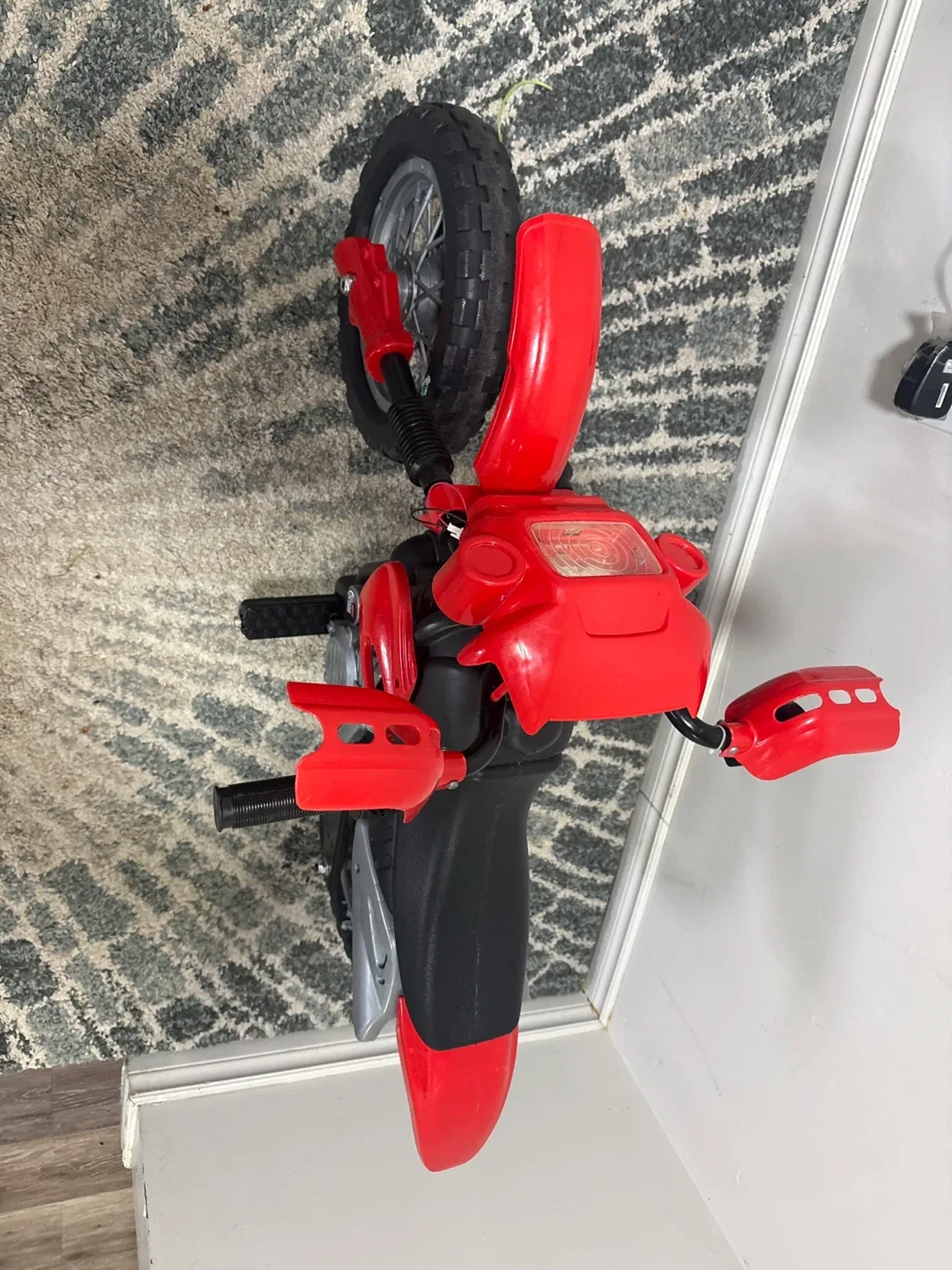 Kids' Red Motorcycle Ride-On Toy image indicator(2)