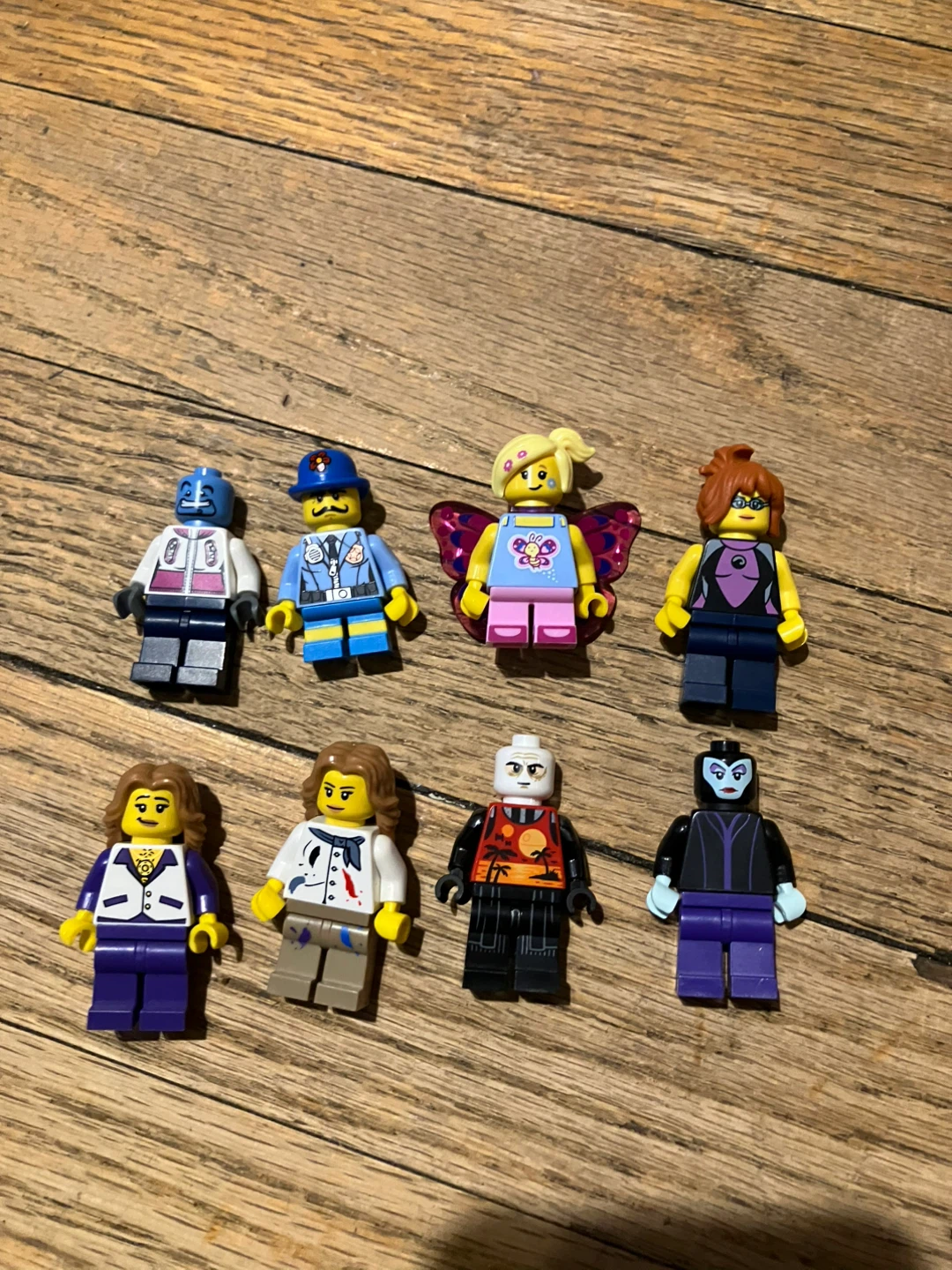 LEGO Minifigures Lot of 8