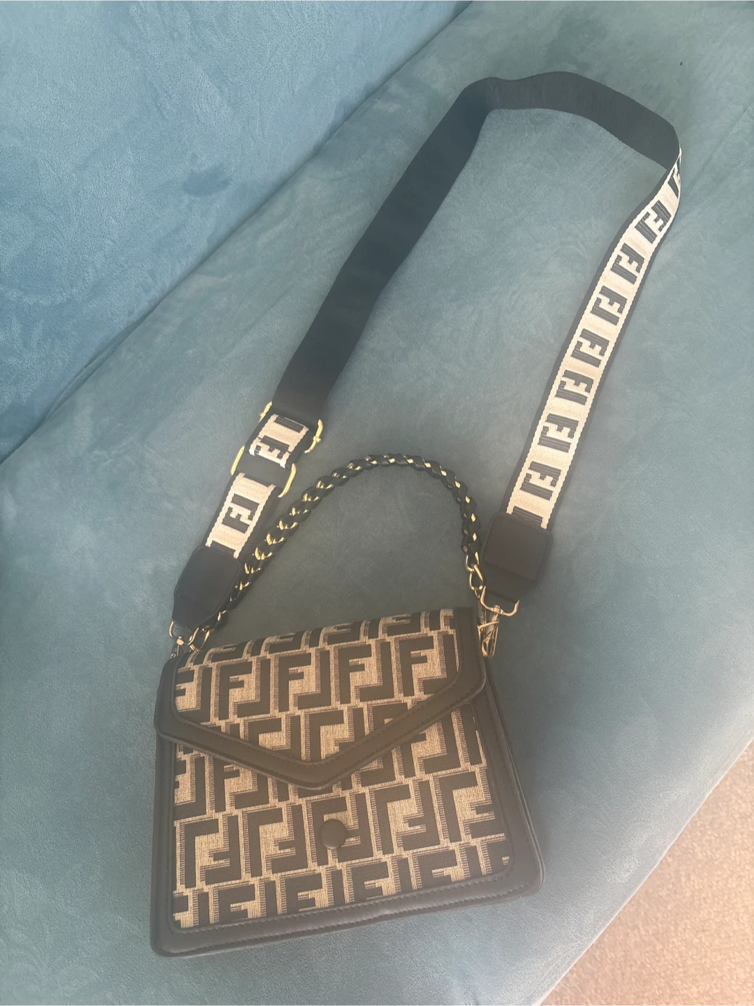 Fendi-Inspired Shoulder Bag - photo 2