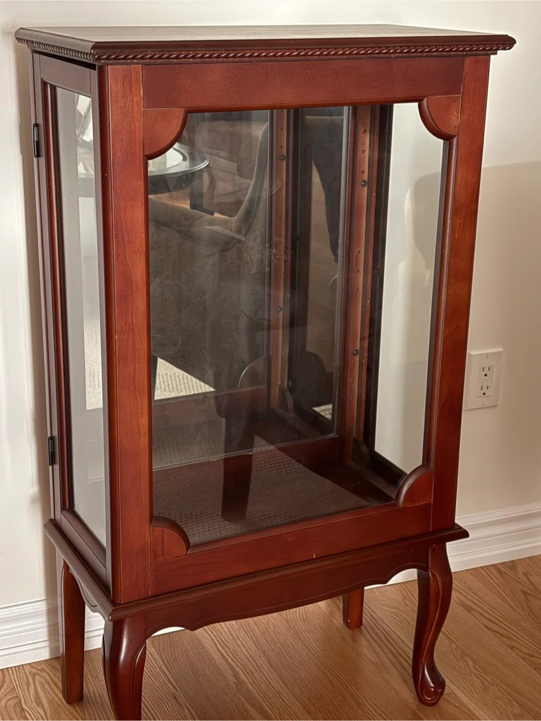 Glass cabinet