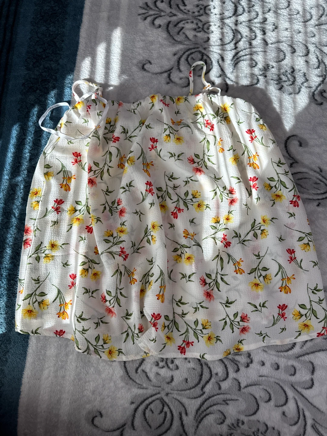 Floral Print Sleeveless Top