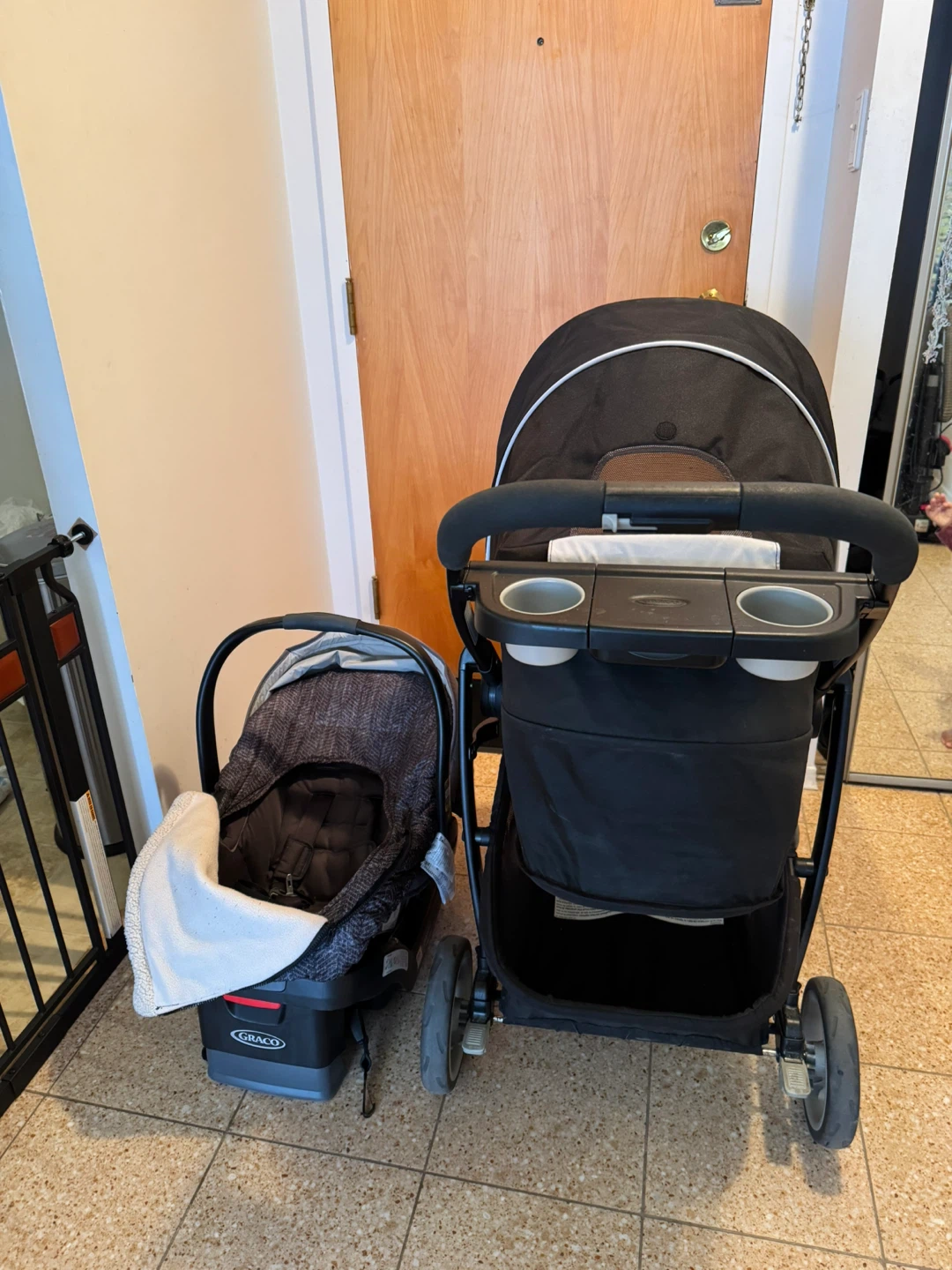 Graco Travel System Stroller & Car Seat - photo 2