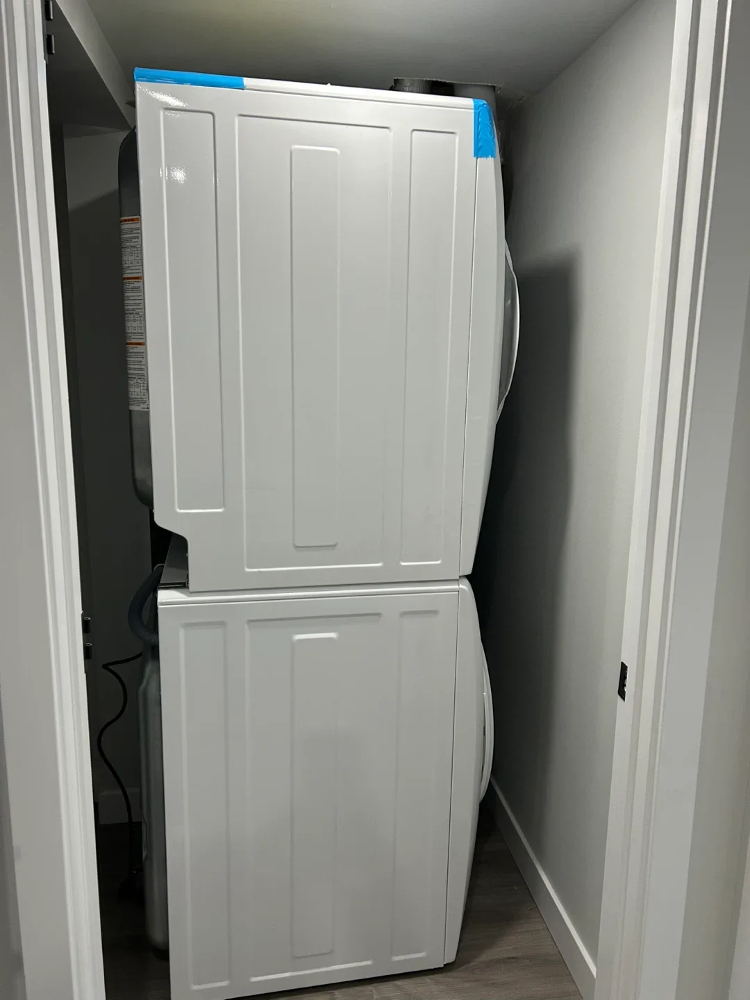 1 bedroom basement for rent image indicator(8)