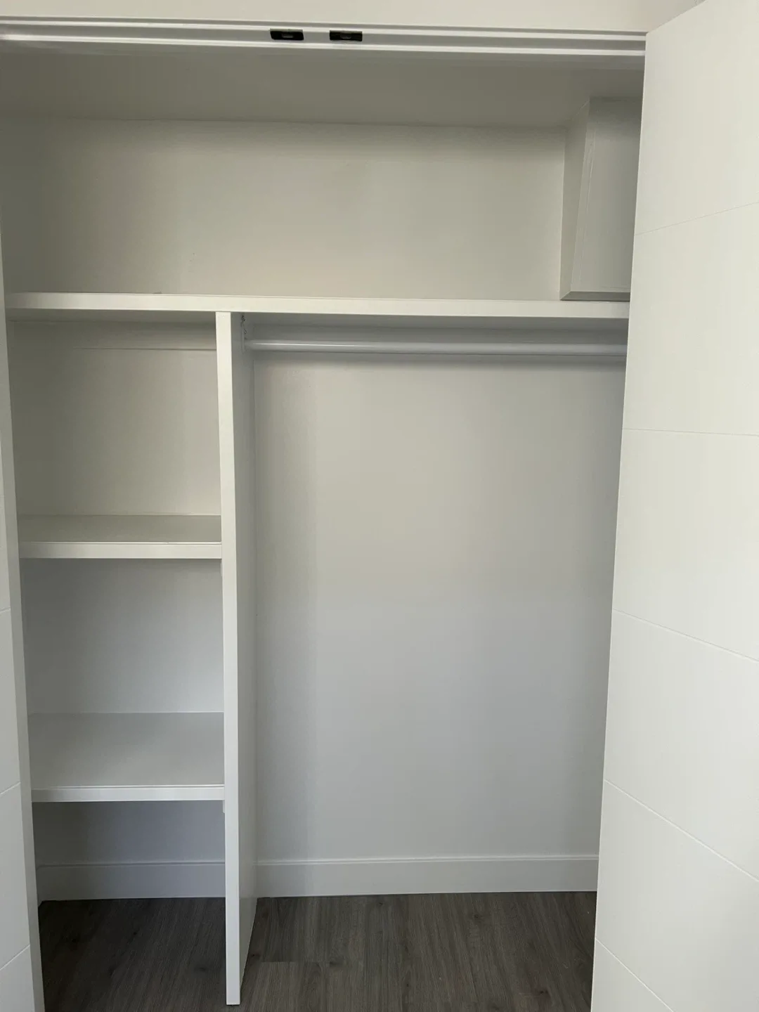 1 bedroom basement for rent image indicator(7)