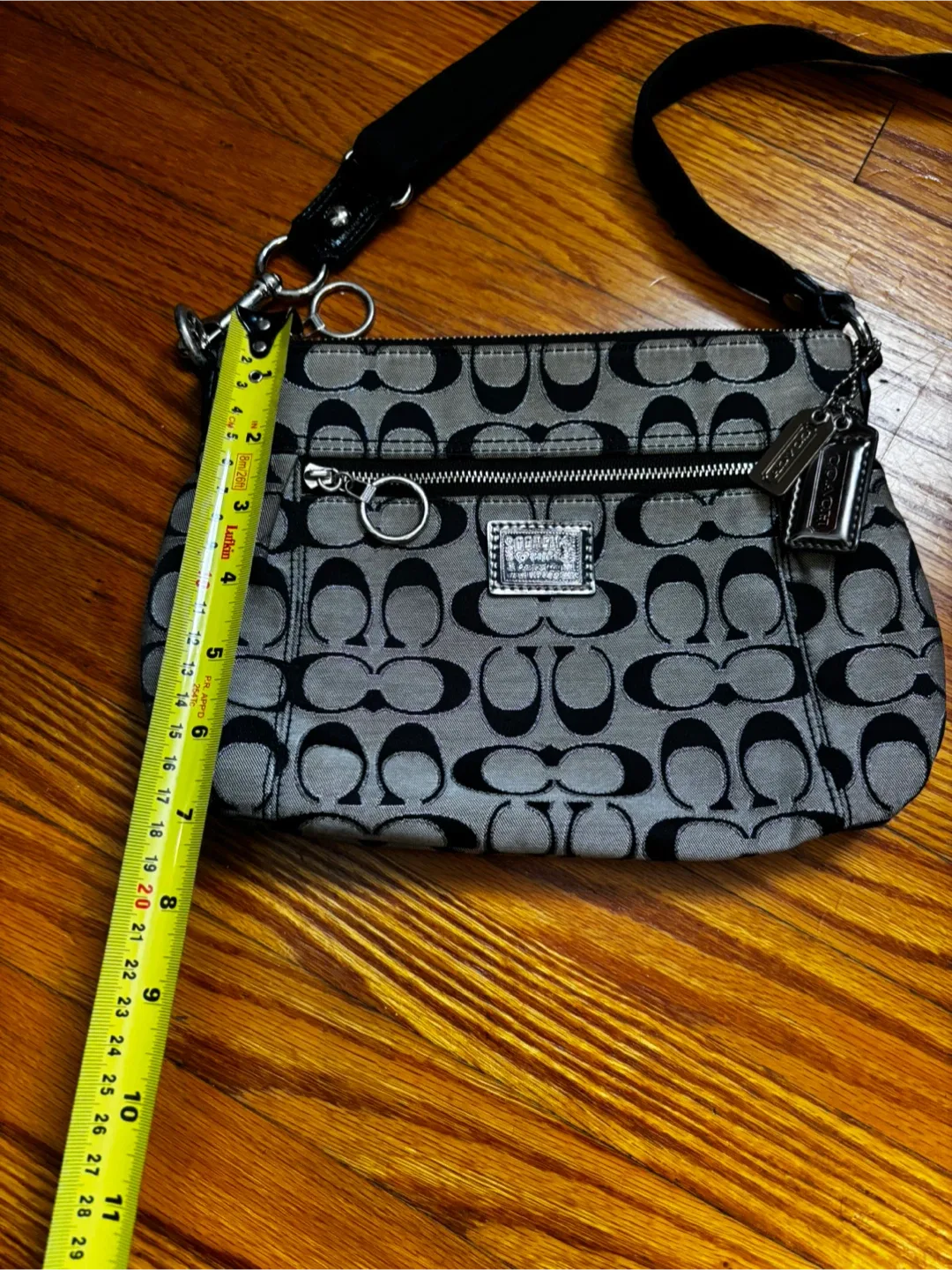 Vintage Coach Poppy Crossbody- Black image indicator(2)
