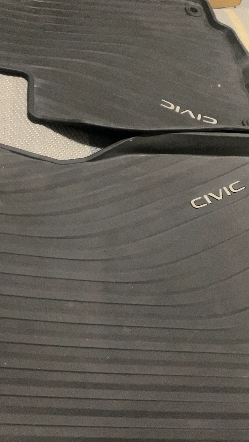 Honda Civic Floor Mats image indicator(2)