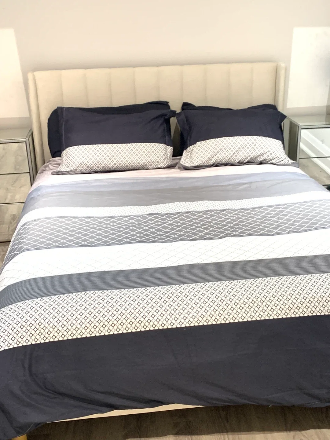 Queen Size Beige Upholstered Platform Bed Frame image indicator(2)