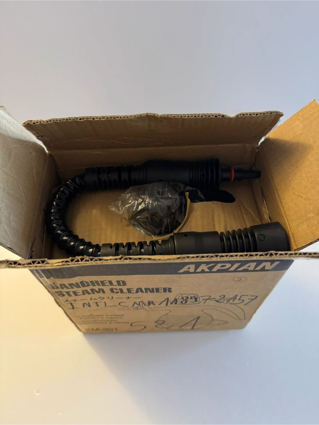 Handheld Steam Cleaner - NEW Akpian - photo 4