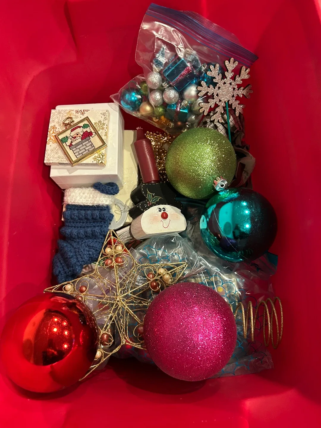 Christmas Ornaments & Decorations image indicator(6)