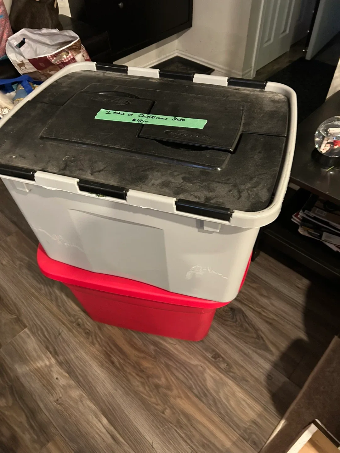 Christmas Ornaments & Decorations image indicator(10)