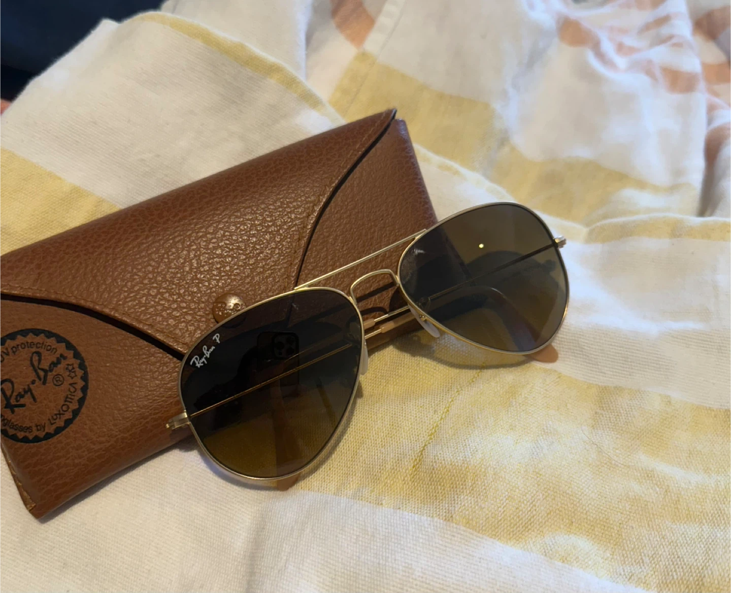 Ray-Ban Aviator Sunglasses with Case