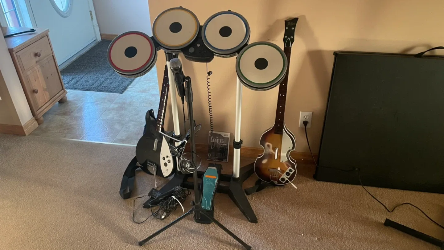 The Beatles Rockband - Wii Game Set