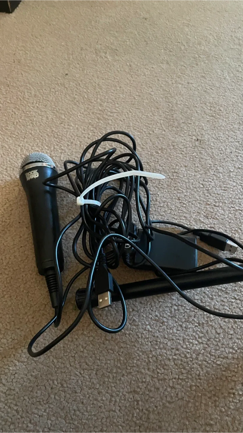 The Beatles Rockband - Wii Game Set image indicator(4)