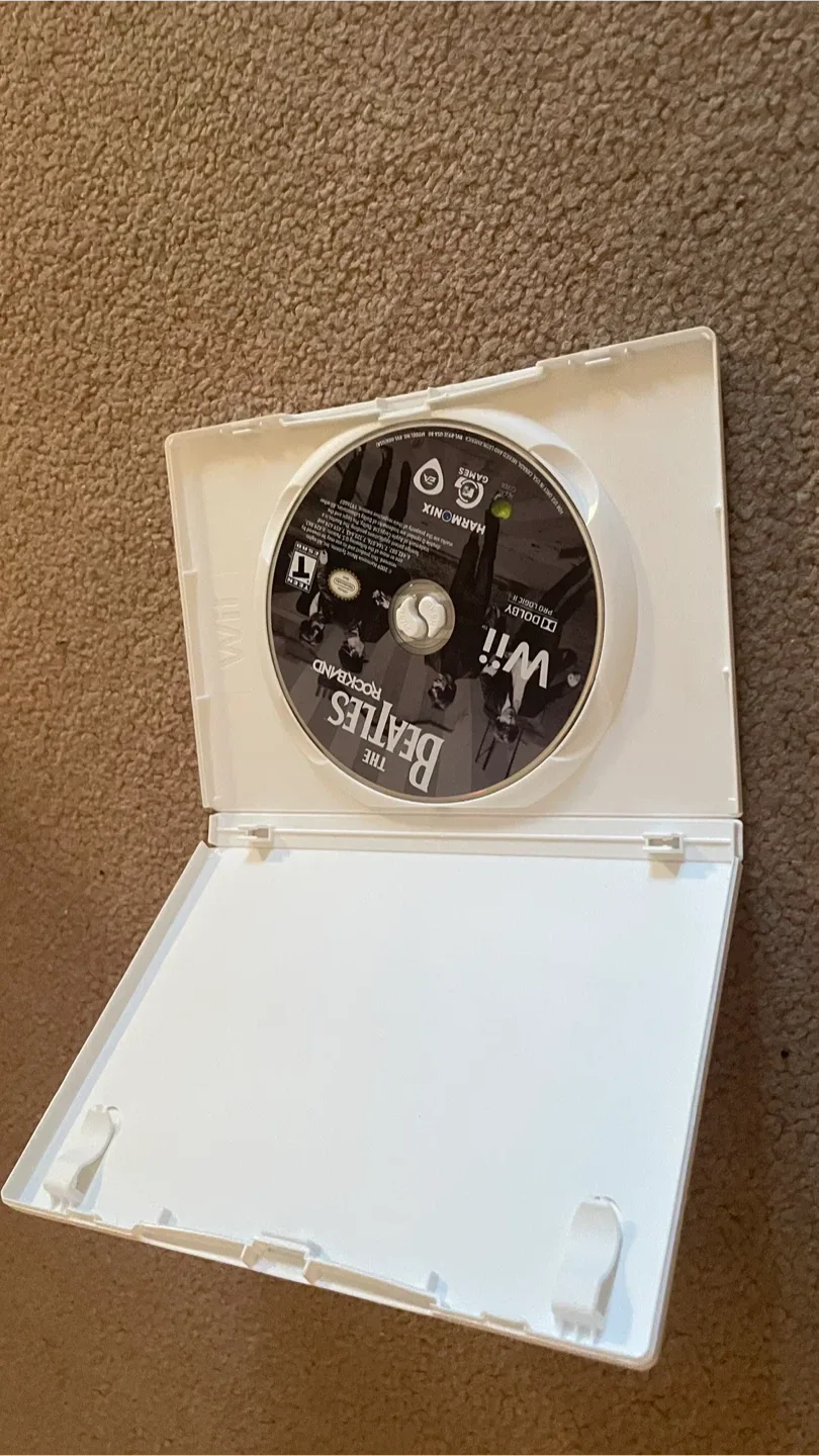 The Beatles Rockband - Wii Game Set image indicator(3)