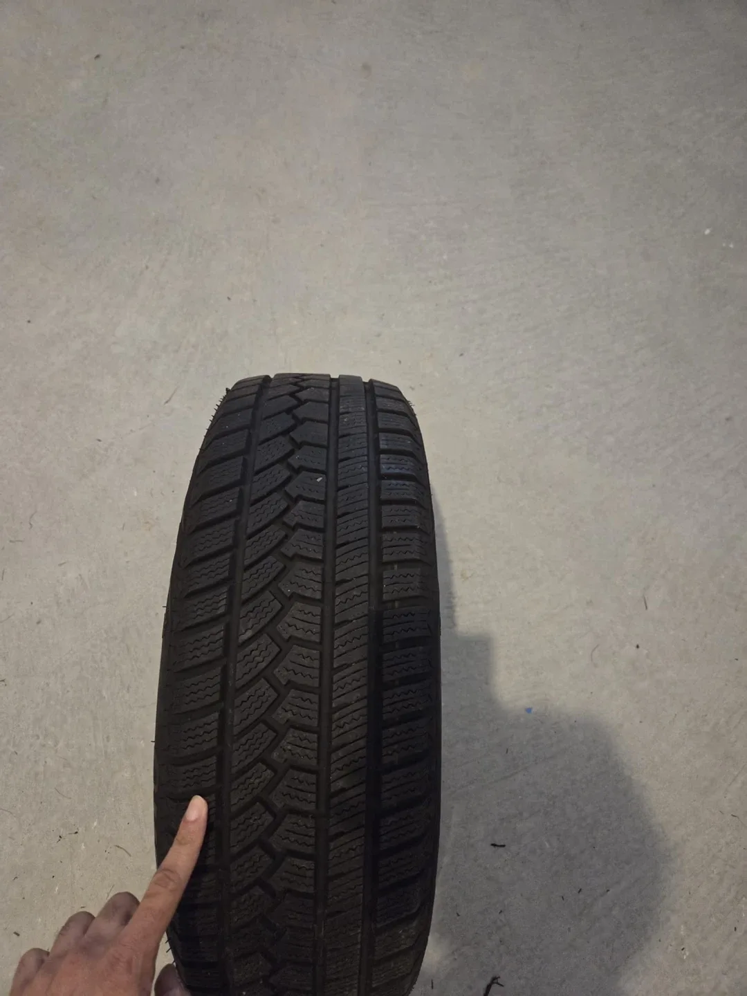 Set of 4: Used Winter Tire - Great Condition image indicator(2)