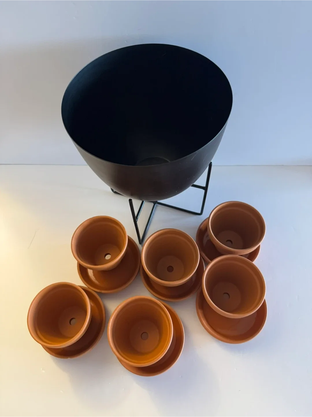 Plant Pots & Metal Stand image indicator(5)