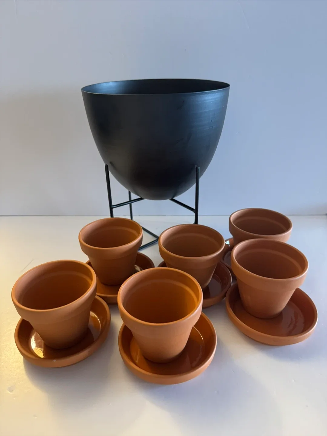 Plant Pots & Metal Stand image indicator(3)