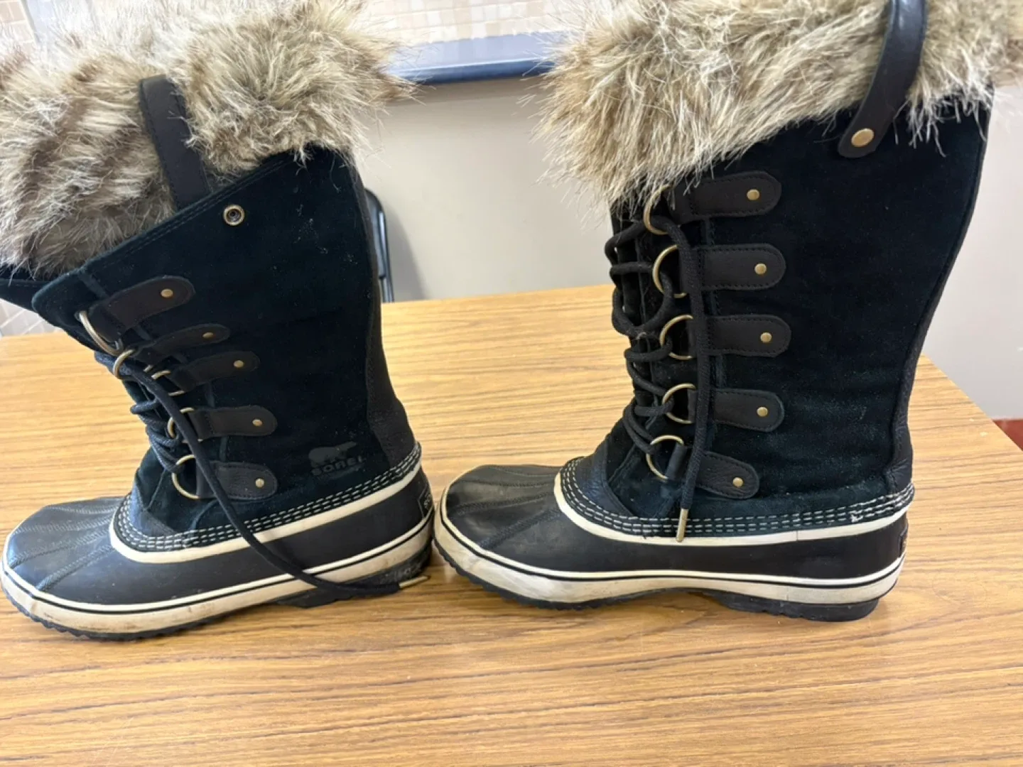 Sorel Tofino II Black Winter Boots image indicator(2)