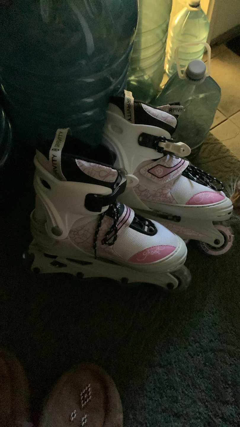 Gravity Ghost Inline Skates - Youth Size 4 - photo 2