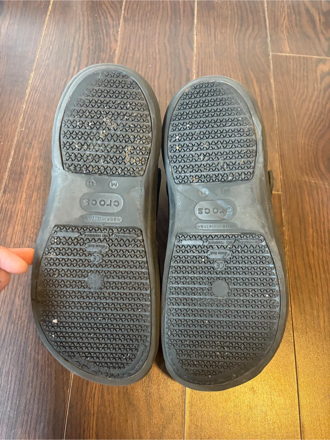 Crocs Bistro Clogs, Size 11 image indicator(3)