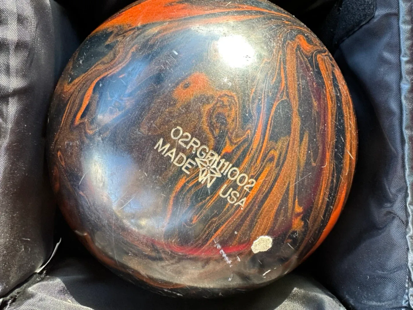 Ebonite Maxim Marilyn Bowling Ball & NY Giants Bag image indicator(7)