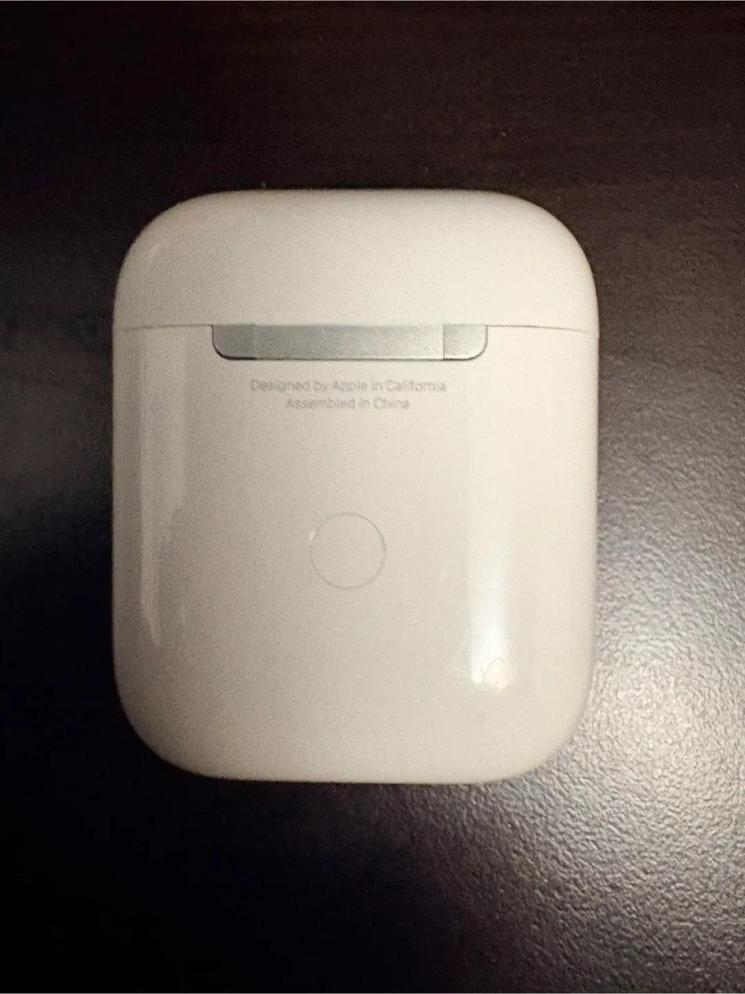 Apple AirPods with Charging Case image indicator(2)