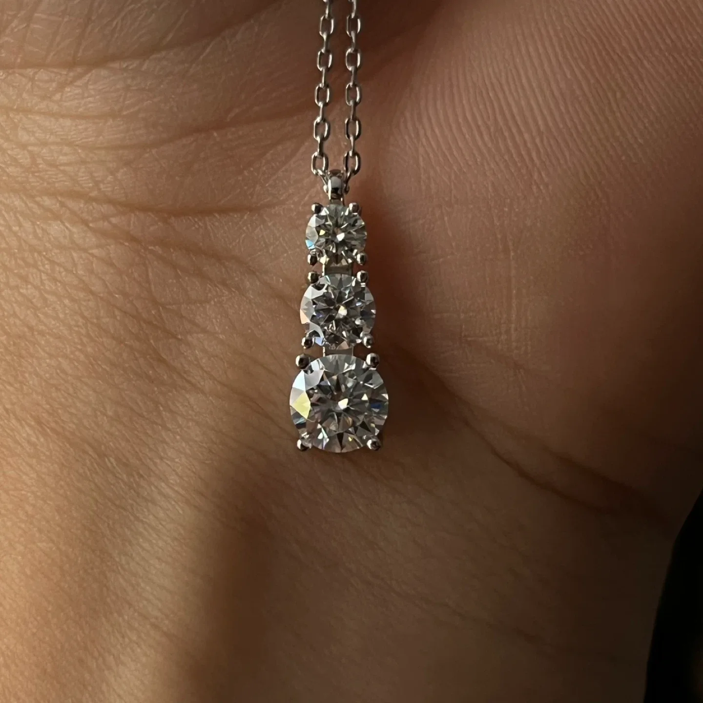 Moissanite Pendant Necklace – Sterling Silver (Brand New)