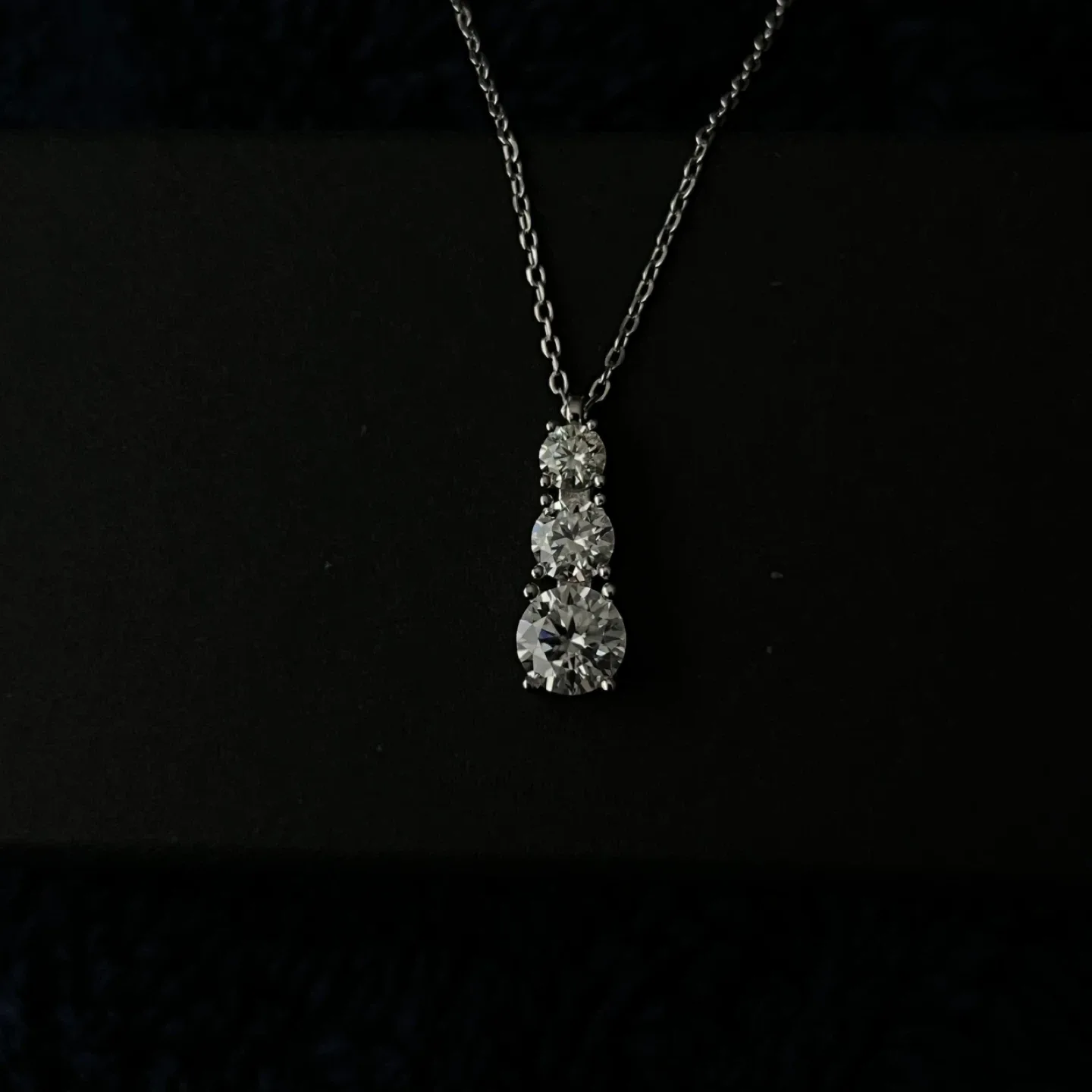 Moissanite Pendant Necklace – Sterling Silver (Brand New) image indicator(4)