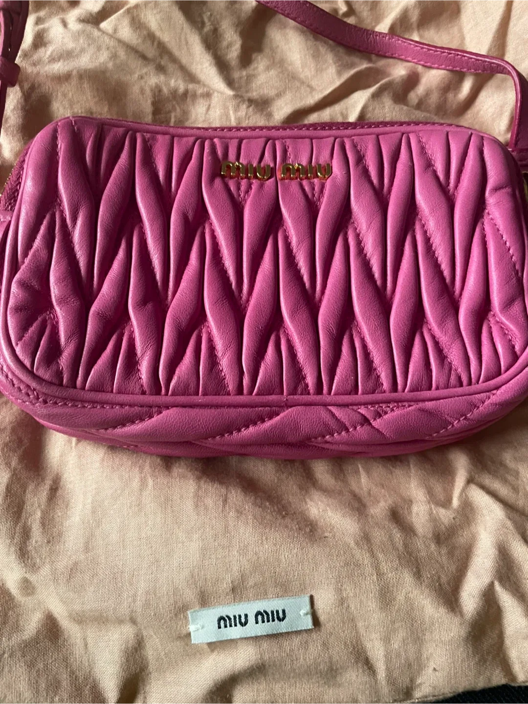 Miu Miu Pink Leather Shoulder Bag image indicator(3)