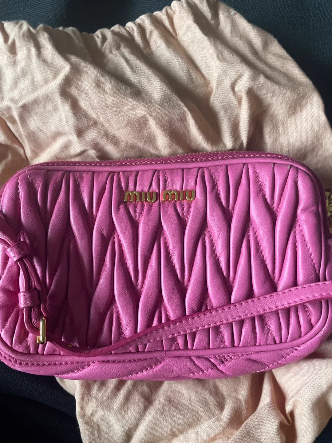 Miu Miu Pink Leather Shoulder Bag image indicator(4)