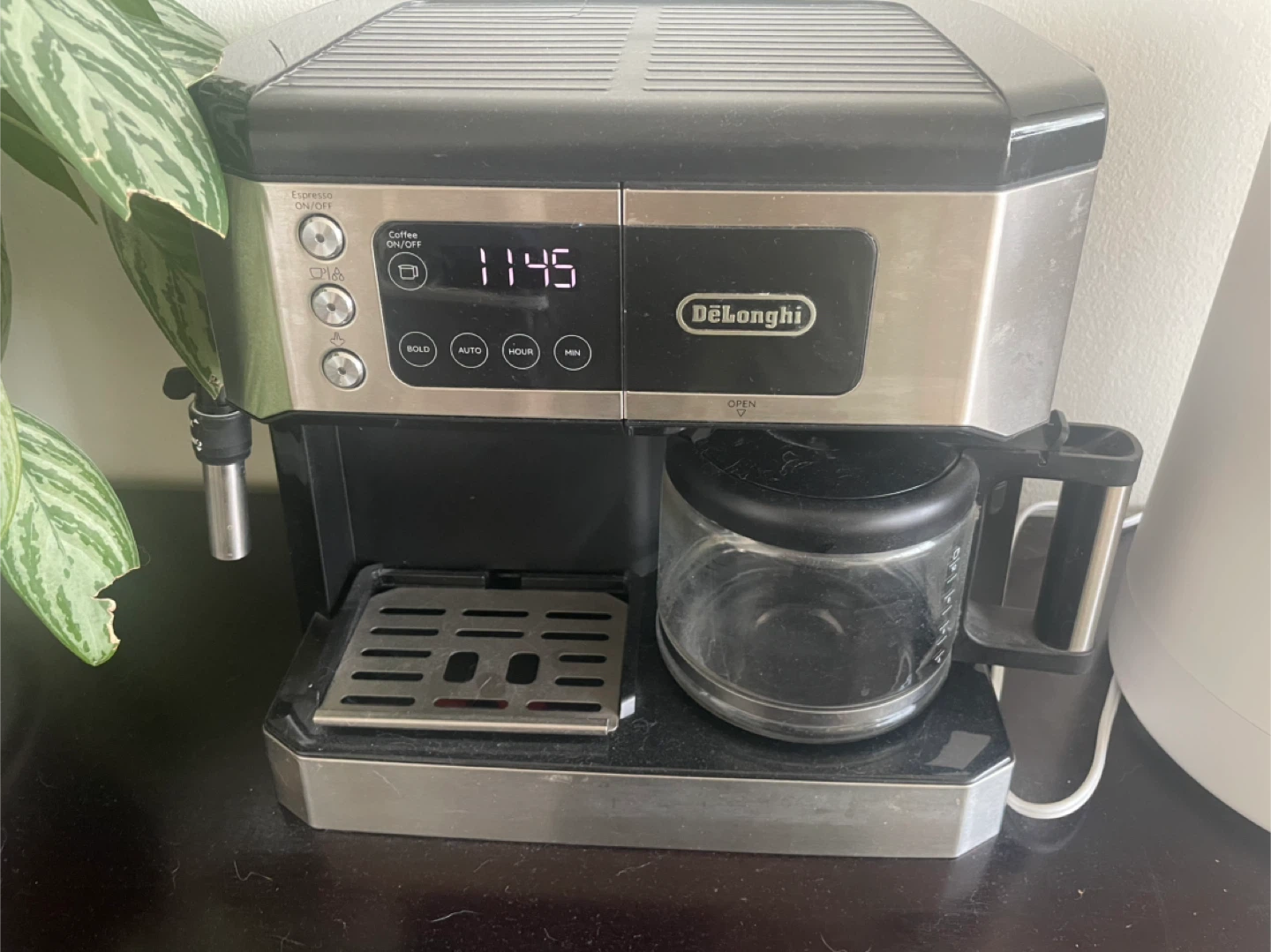 DeLonghi Espresso & Coffee Maker