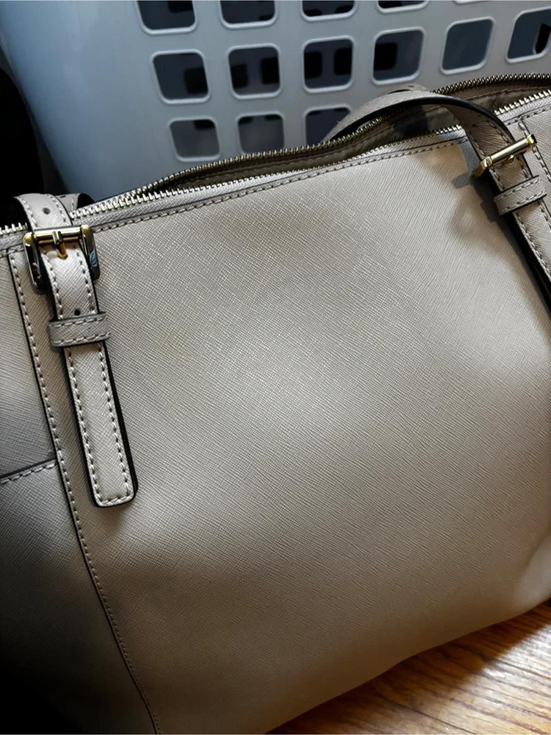 Michael Kors Black Tote Bag - Cream image indicator(6)
