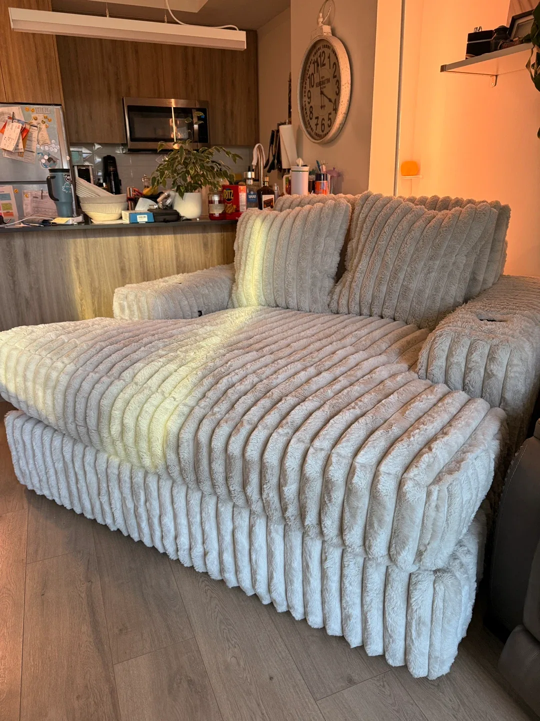 Ashley Stupendous Chaise image indicator(4)