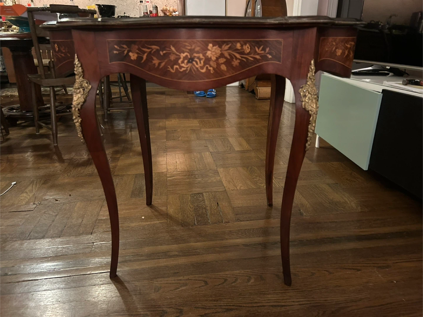 Vintage Floral Inlay Accent Table - photo 2
