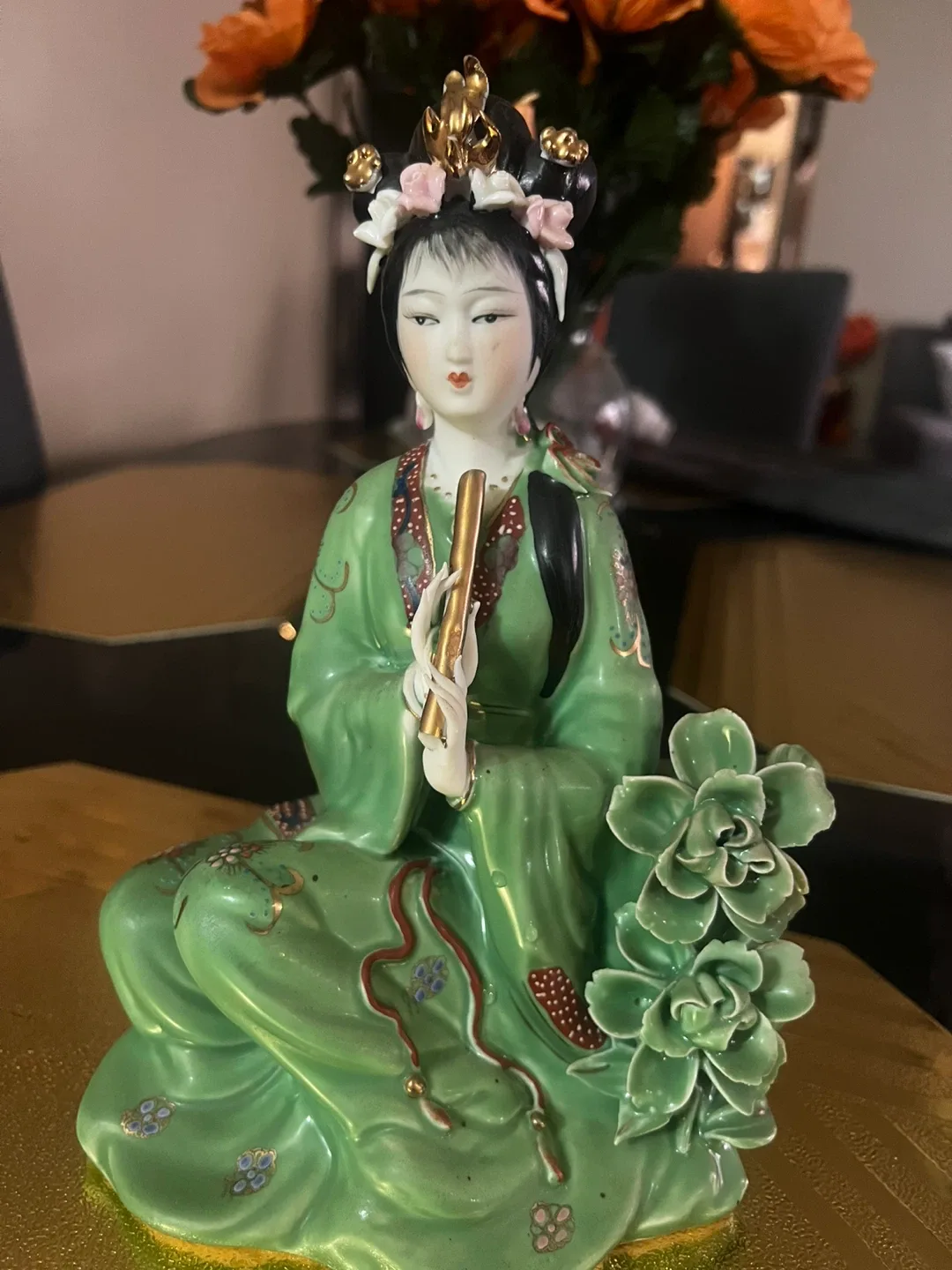 Vintage Asian Lady Figurine in Green image indicator(3)