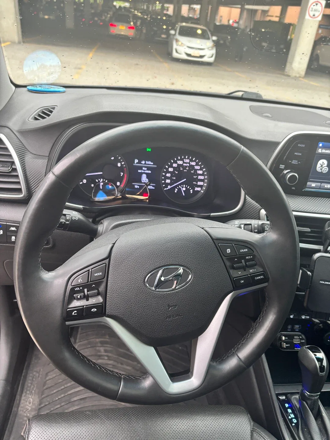 Hyundai Tucson 2020 - Grey SUV image indicator(9)