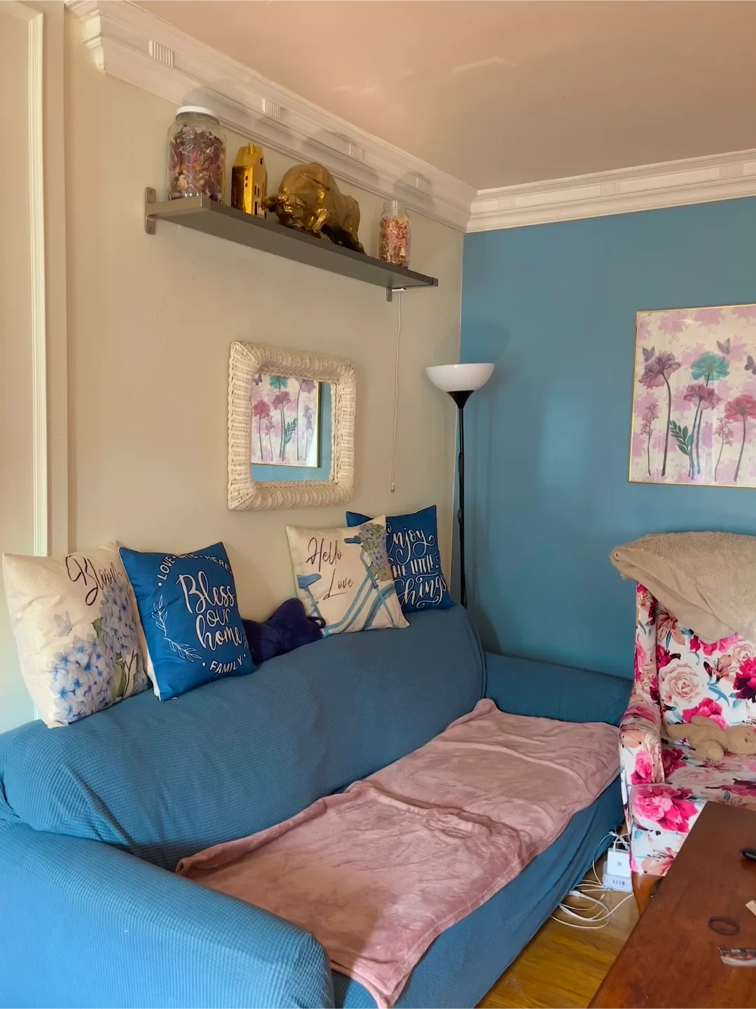 Free Brown Sofa with Blue Cover image indicator(3)