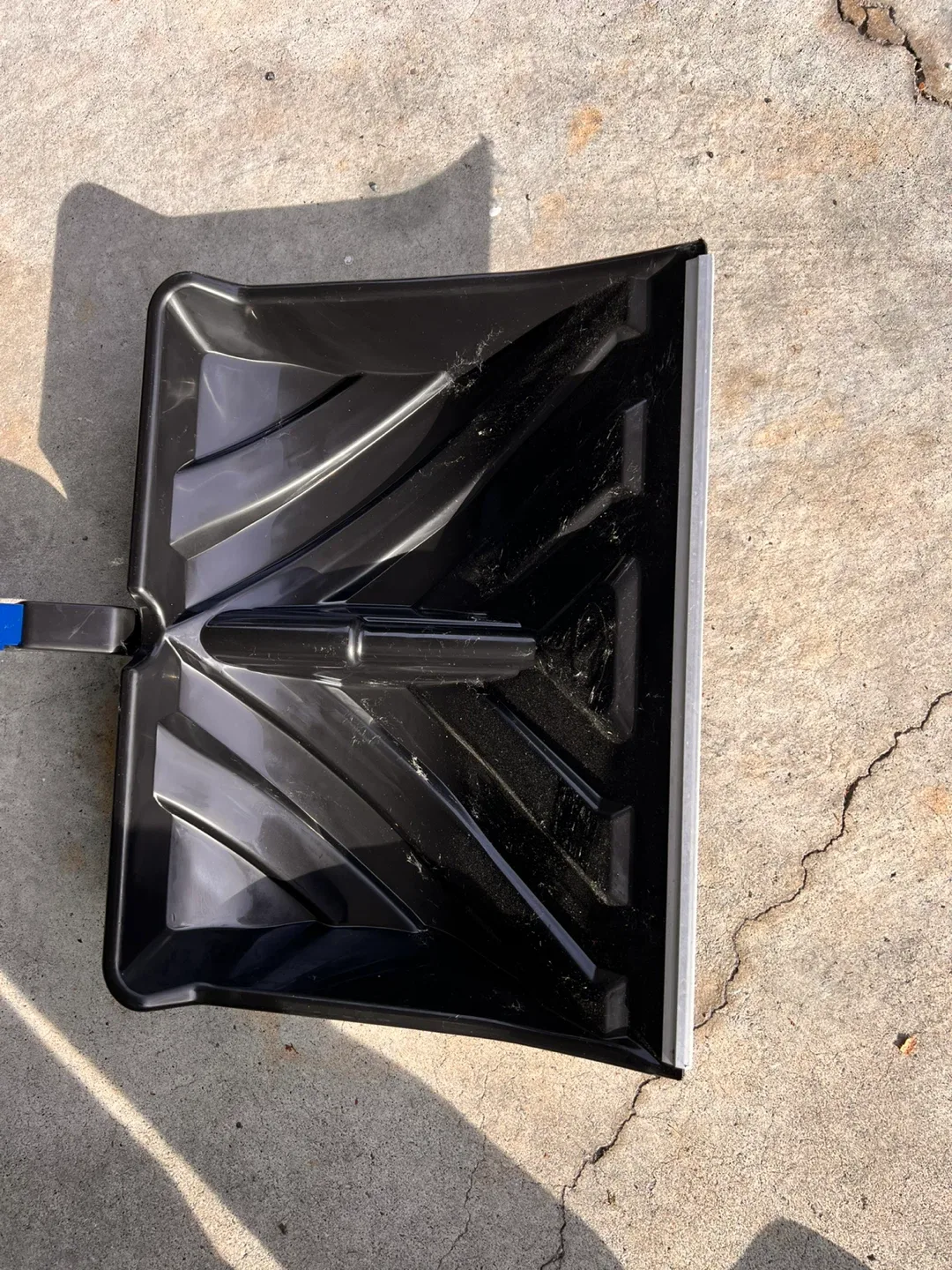 Snow Joe Shovolution 18-in Snow Shovel - Like New! image indicator(5)